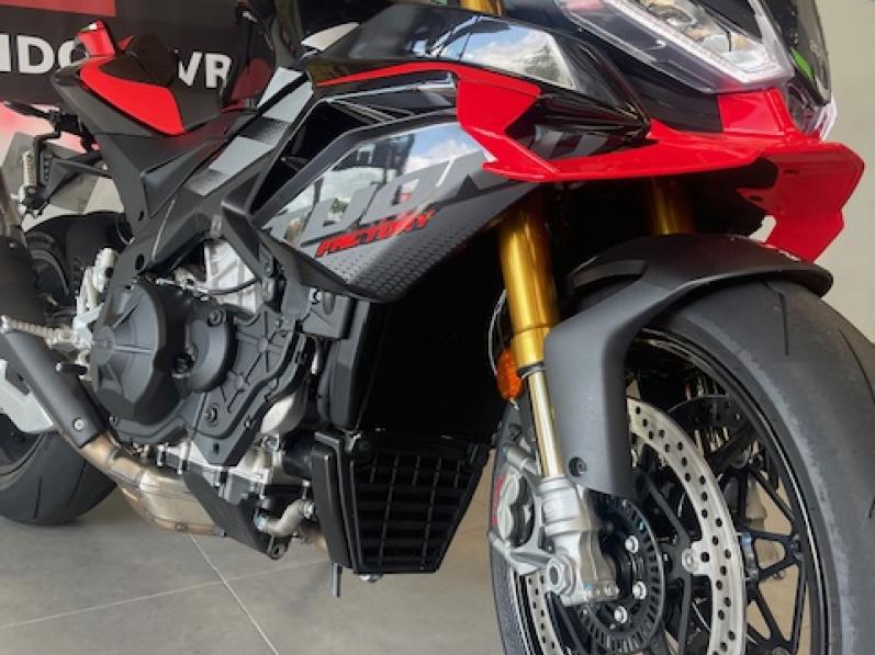 APRILIA TUONO 1100 V4 FACTORY NEW 2025 - LEASING 197 EUROS / MOIS *