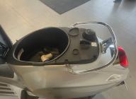 VESPA PRIMAVERA ELETTRICA 70 - 191 km - leasing 76 € / mois*