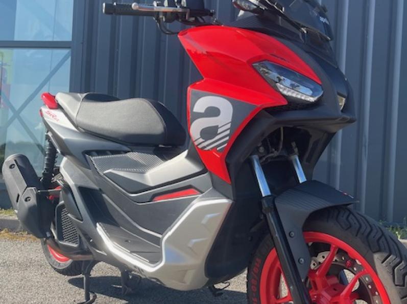 APRILIA SR GT 125 SPORT - GARANTIE 1 AN - 1ERE MAIN