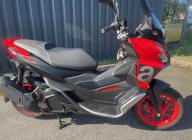 APRILIA SR GT 125 SPORT - GARANTIE 1 AN - 1ERE MAIN