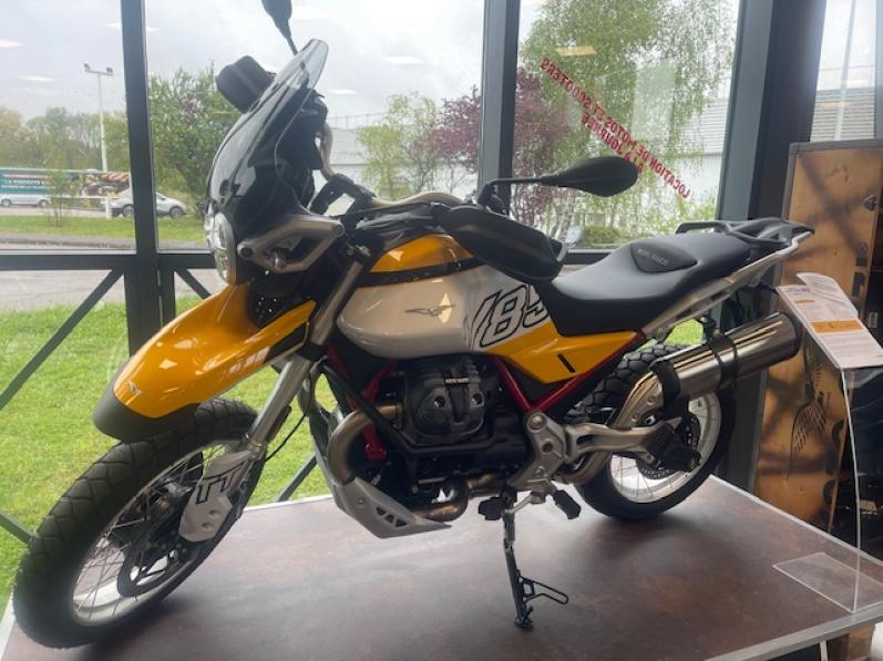 MOTO GUZZI V85 TT 850 Premium Graphics 850 MODELE UNIQUE NEUVE 0 KM