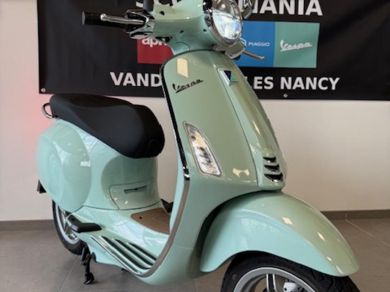 VESPA PRIMAVERA ELETTRICA 45km/h - LEASING 82 €/mois-