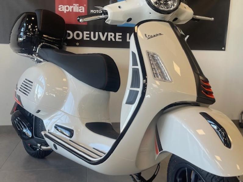 VESPA GTS SUPER SPORT - AOUT 2025 - 102 KM - GARANTIE AOUT 2029