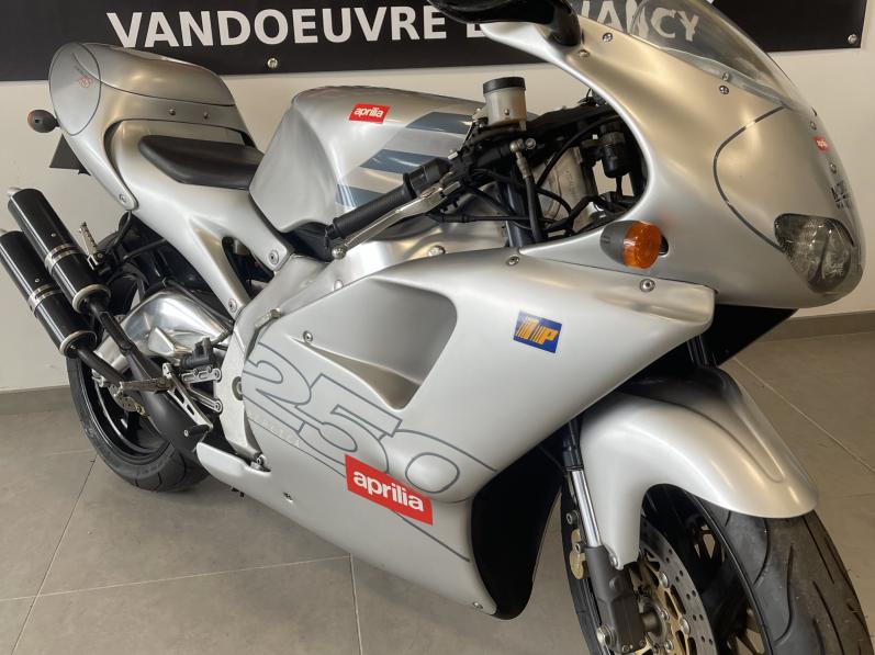 APRILIA RS 250 2TEMPS - MOTO DE COLLECTION 