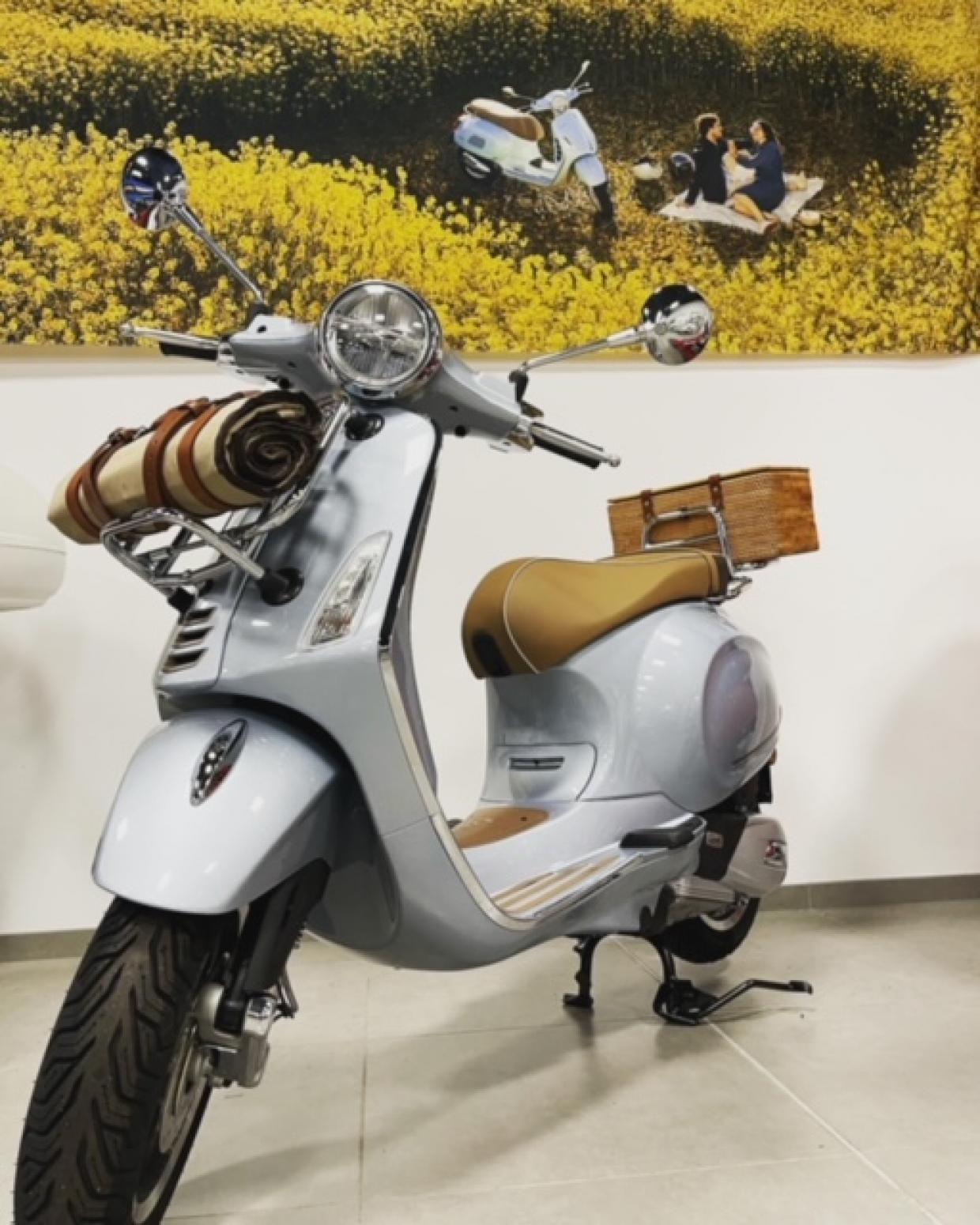 NOUVELLE VESPA PRIMAVERA PIC NIC 50 ou 125cc